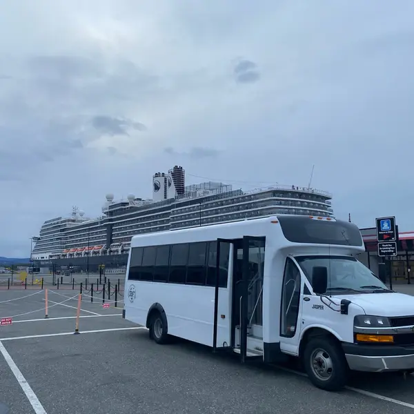 Cruising to Work: Vancouver's Employee Shuttles Take the Stress Out of Your Commute