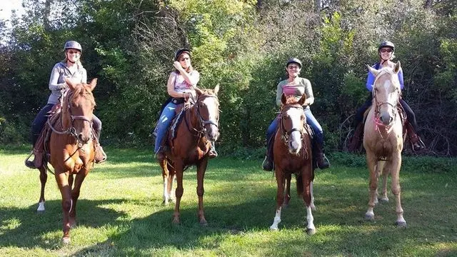 horse riding milwaukee