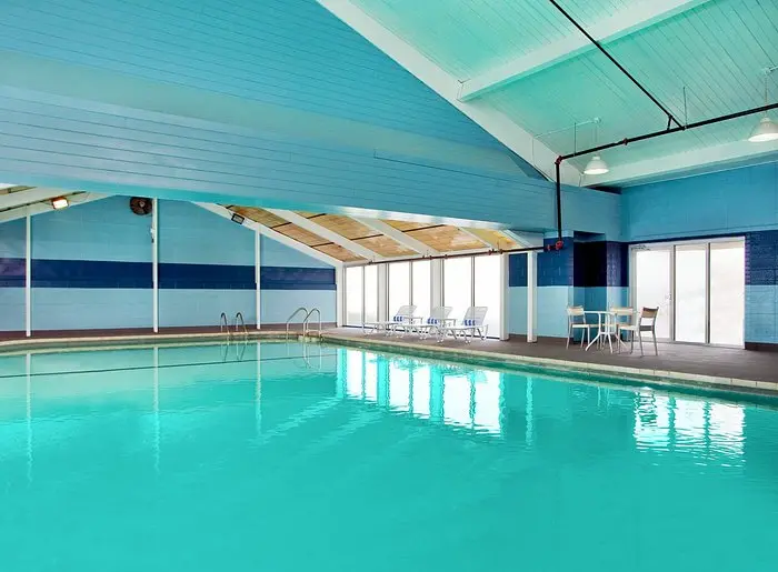 hotels by cleveland airport with shuttle service