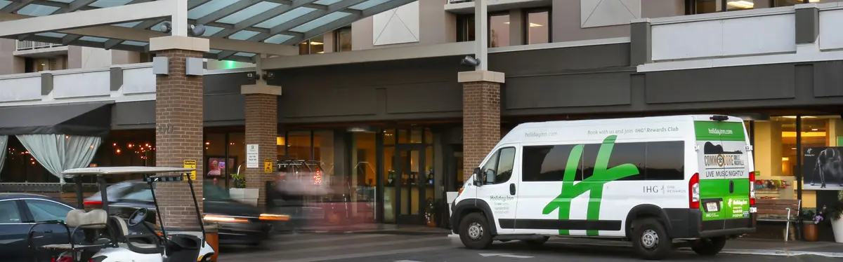 hotels in nashville with shuttle service to downtown
