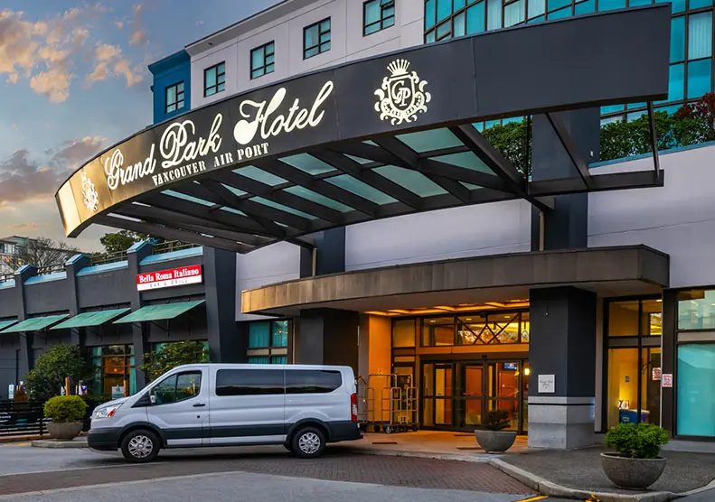 hotels in vancouver bc with shuttle service