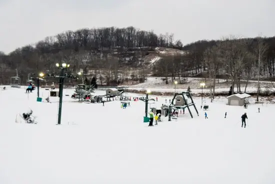 hotels near boston mills brandywine ski resort