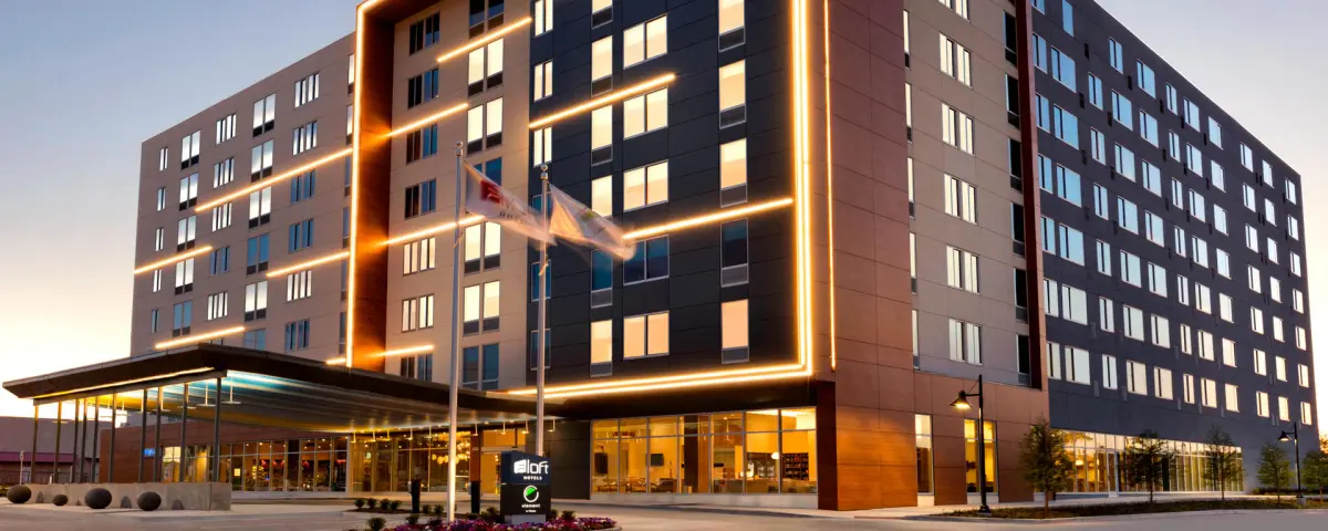 hotels near dallas love field with shuttle service