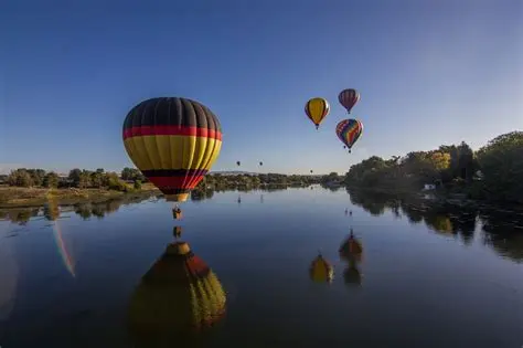 seattle center hot air balloon