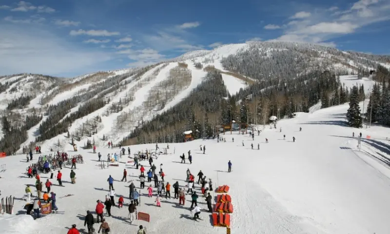 ski resorts in colorado springs