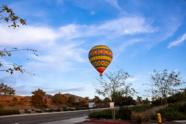 sunrise hot air balloon san diego