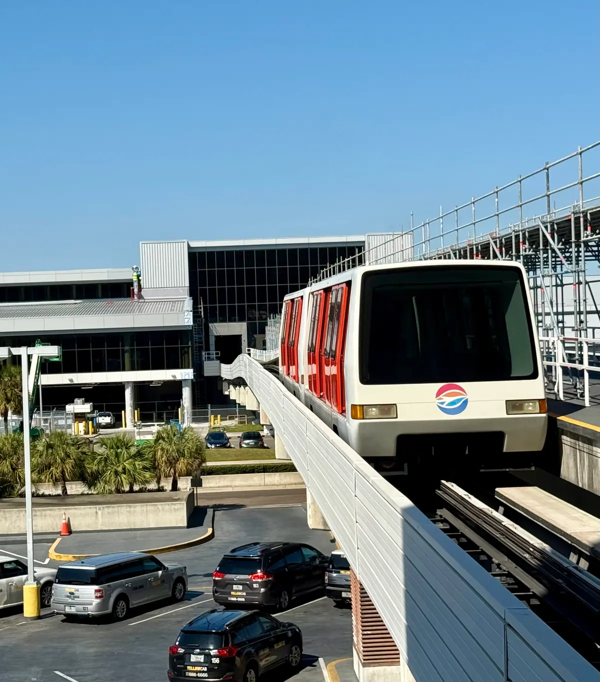 tampa international airport hotels shuttle service