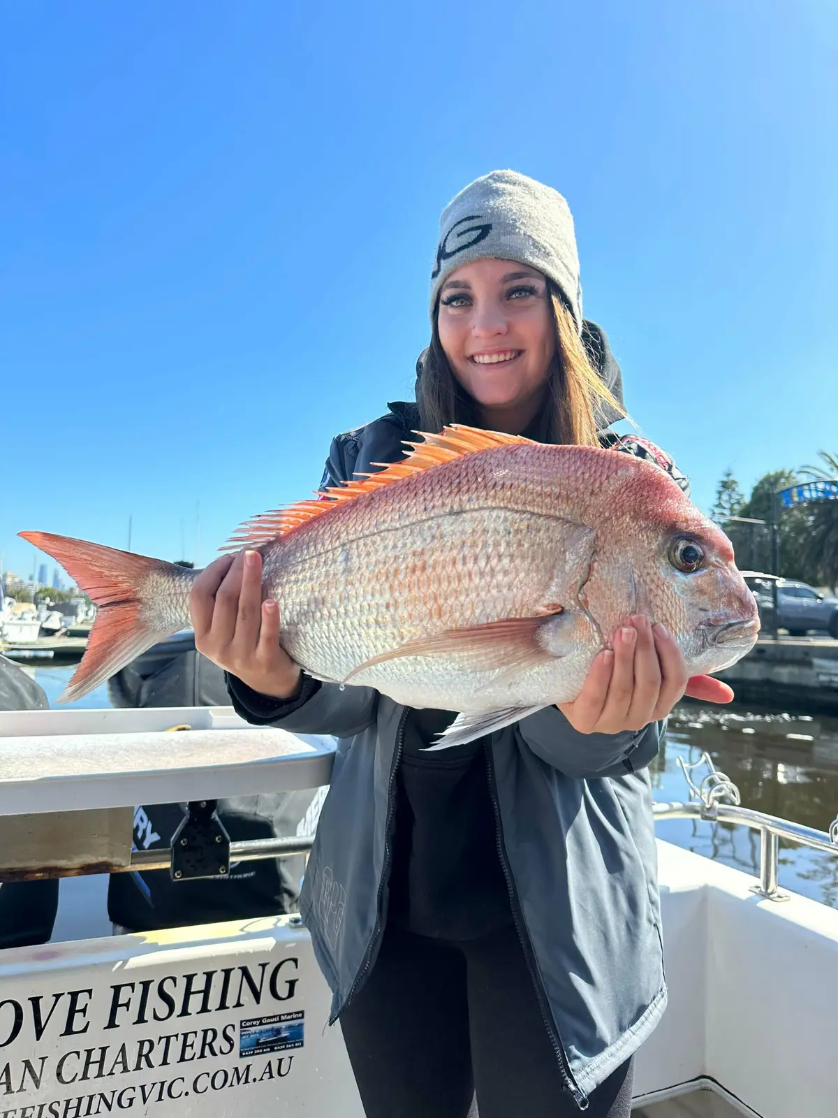 victoria charter fishing